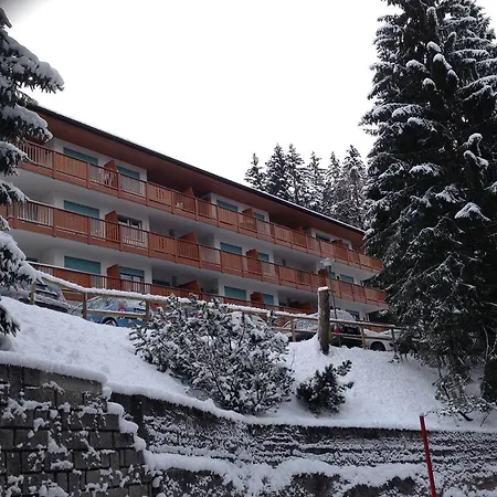 Campiglio Apartment *